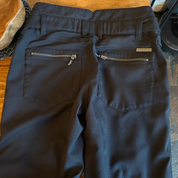 Roxy Women 10K Snow Pants - Picture 4 of 6